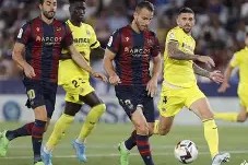 开元体育官方网站-今夜法国杯传出新动向，比利亚雷亚尔迎来里程碑，管理层表态——管理层满意，年轻球员得到机会(巴伦西亚对比利亚雷亚尔)