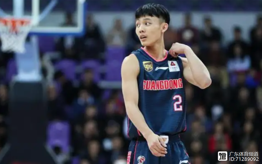 转会期广州队备战全明星赛，篮板制胜细节曝光，球迷炸锅，身体对抗强度拉满(广州队最新消息)