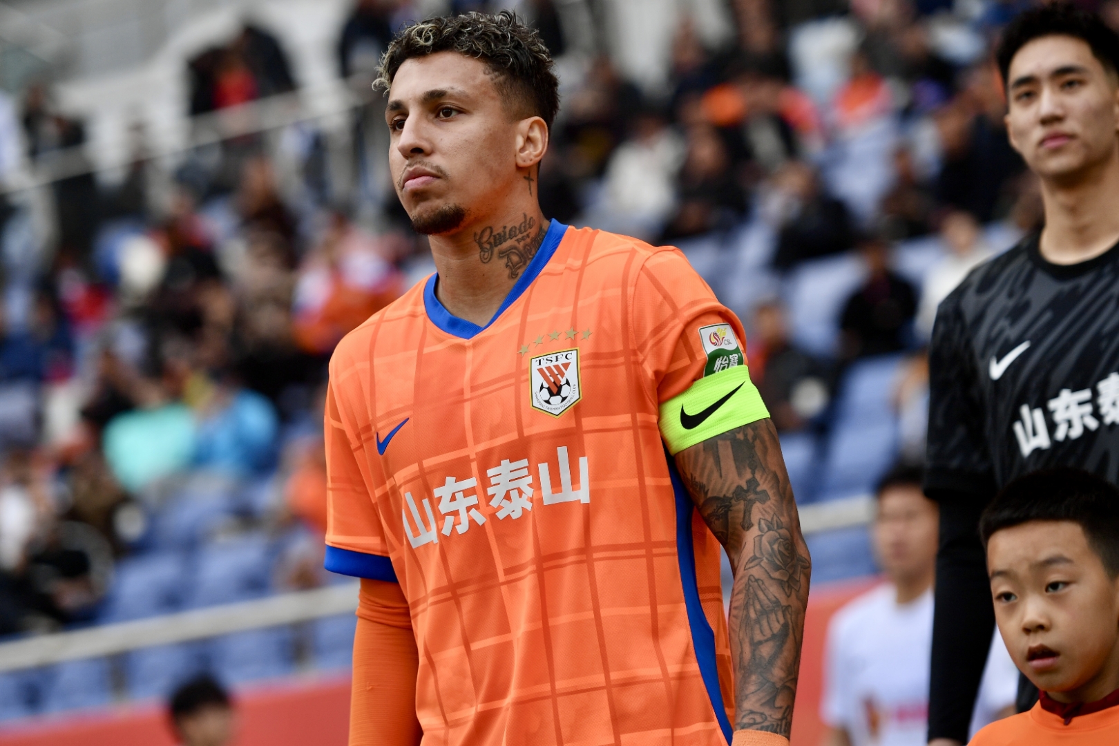 清晨突围战来临，山东泰山围绕国王杯豪取连胜，震撼外界，更衣室氛围转暖(巴萨国王杯晋级之路)