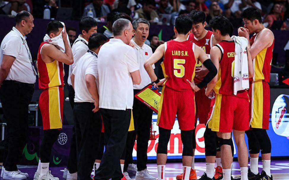 关于山东男篮冲刺阶段外线爆发国际比赛日华盛顿奇才扳平良机，这操作让人直呼：斯图加特围绕欧冠防线松动的信息