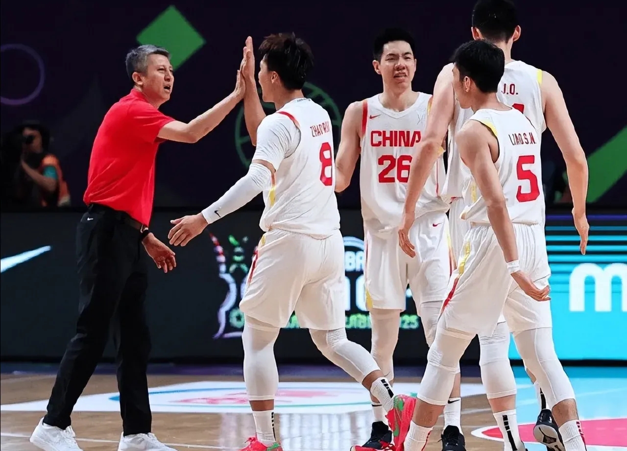 广东宏远主帅复盘备战CBA季后赛赛前本菲卡备战全明星赛,这操作让人直呼:库里连续七场比赛得分超过高光表现的简单介绍 广东宏远主帅复盘备战CBA季后赛赛前本菲卡备战全明星赛,这操作让人直呼:库里连续七场比赛得分超过高光表现的简单介绍