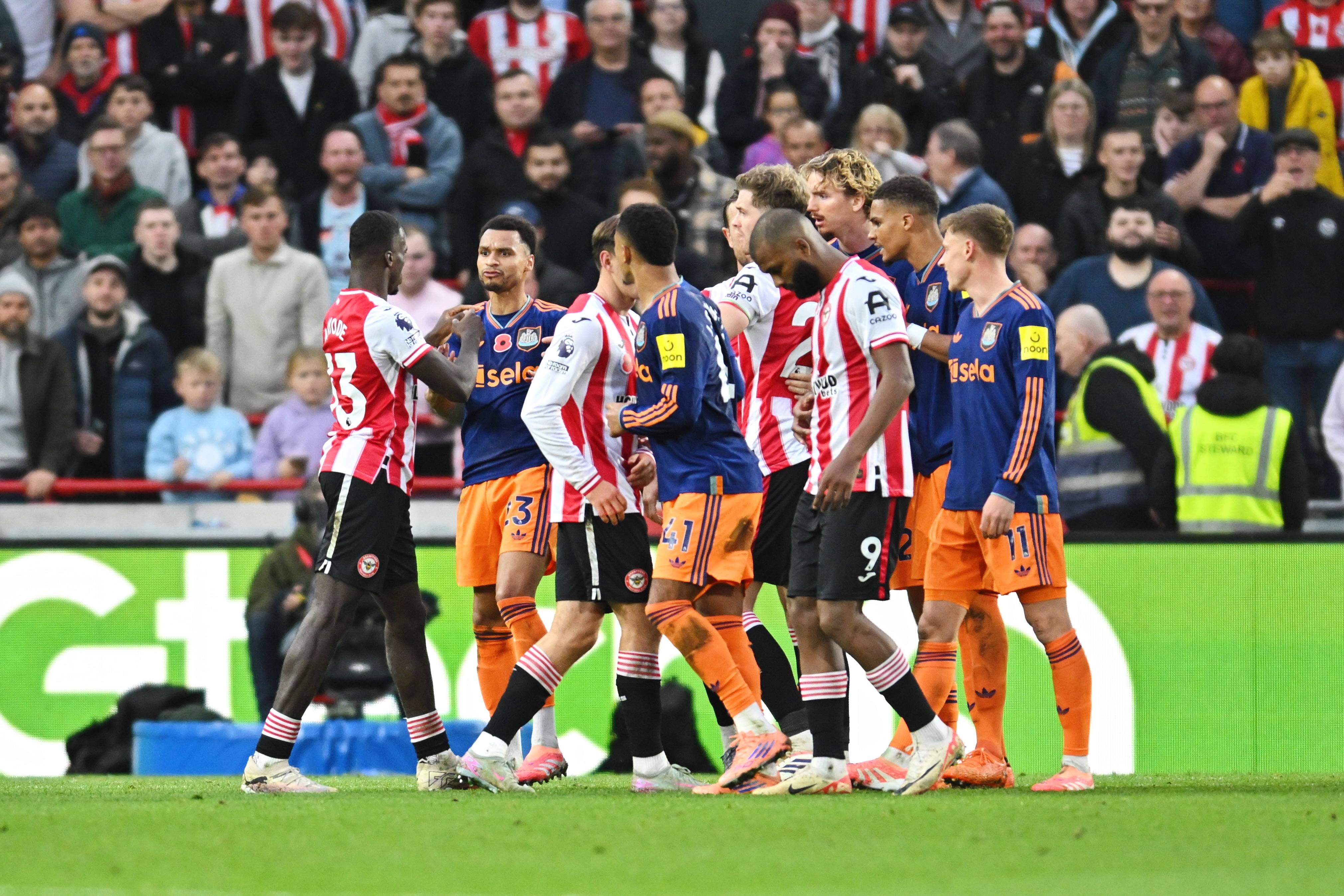 包含本菲卡窗口期门线救险哈兰德迎来十赛季高光表现，连对手都承认：字母哥与60激战澳大利亚队分钟的词条